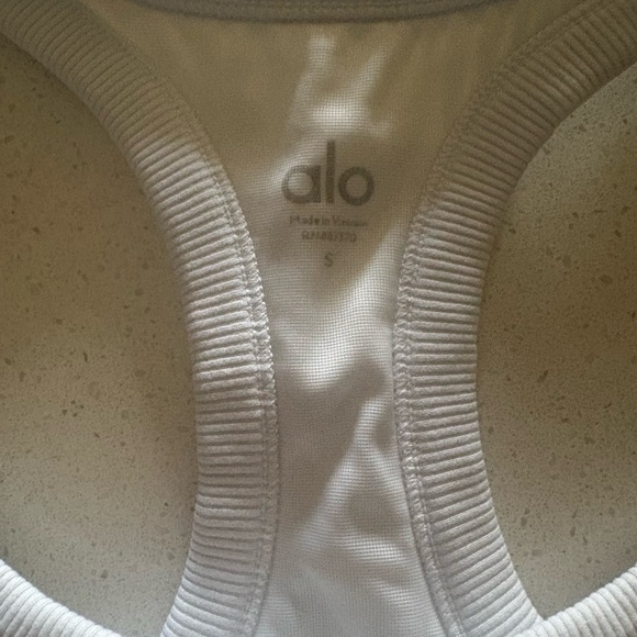ALO Yoga Women's White Tank Top - Picture 3 of 3